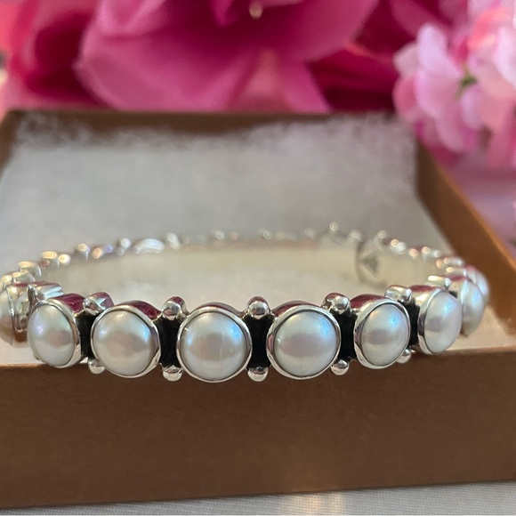 Silpada Pearl SUNKEN TREASURE Bangle Hinged Clasp Bracelet B2909 - Picture 11 of 17